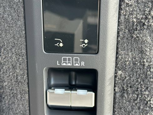 New 2026 Land Rover Range Rover Sport Dynamic SE image 13