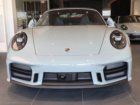 New 2026 Porsche 911 Carrera 4S image 2