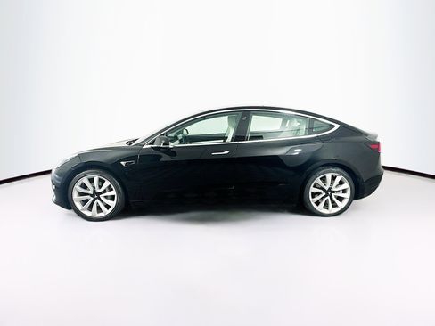 Used 2018 Tesla Model 3 Mid Range image 4