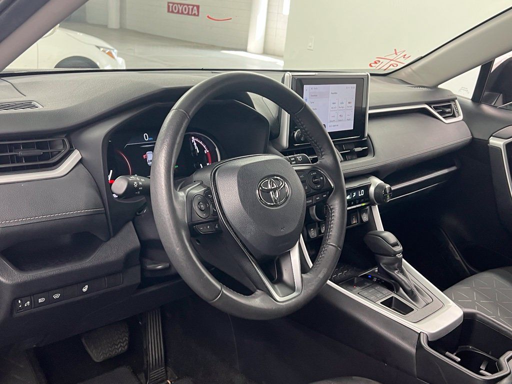 Used 2025 Toyota RAV4 XLE w/ Weather Package AWD/4WD image 10