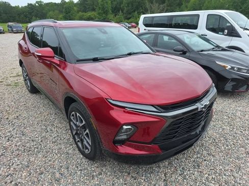 Used 2024 Chevrolet Blazer RS FWD image 1