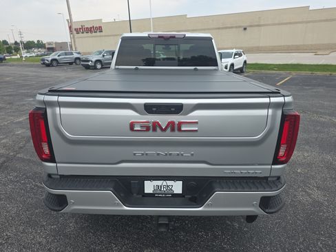 Used 2023 GMC Sierra 2500 Denali w/ Denali Ultimate Package AWD/4WD image 5