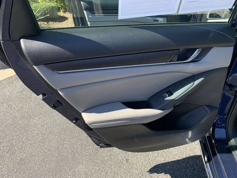 Used 2018 Honda Accord EX-L image 15