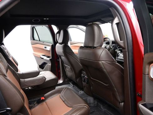 Used 2024 Ford Explorer King Ranch w/ Technology Package AWD/4WD image 23