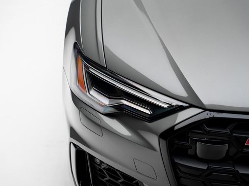 Used 2024 Audi S6 Premium Plus w/ Premium Plus Package image 11