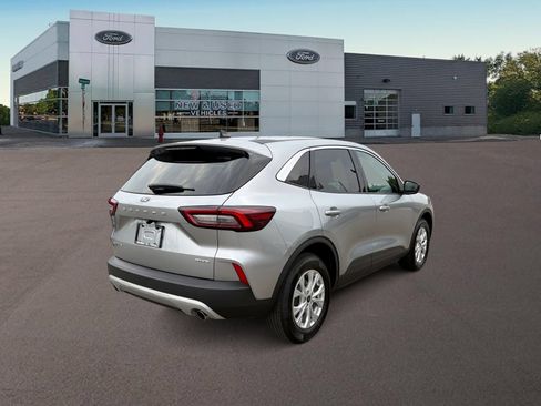 Used 2023 Ford Escape Active AWD/4WD image 9