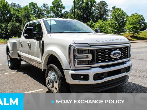 Used 2025 Ford F450 Platinum w/ FX4 Off-Road Package AWD/4WD image 3