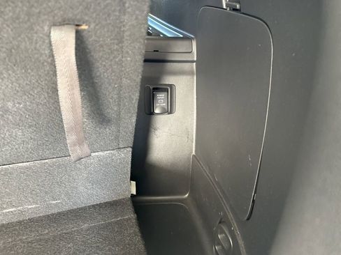 Used 2019 Mitsubishi Outlander ES image 30