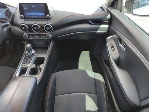 Used 2022 Nissan Sentra SR FWD image 15