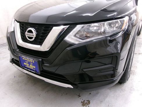 Used 2017 Nissan Rogue SV AWD/4WD image 10