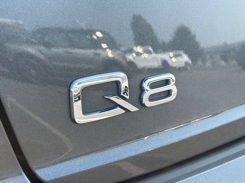 Used 2020 Audi Q8 Premium Plus w/ Premium Plus Package AWD/4WD image 17
