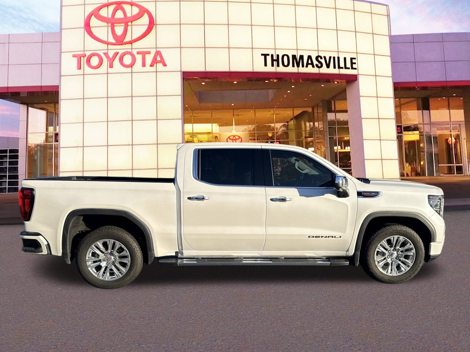 Used 2024 GMC Sierra 1500 Denali w/ Technology Package AWD/4WD image 4