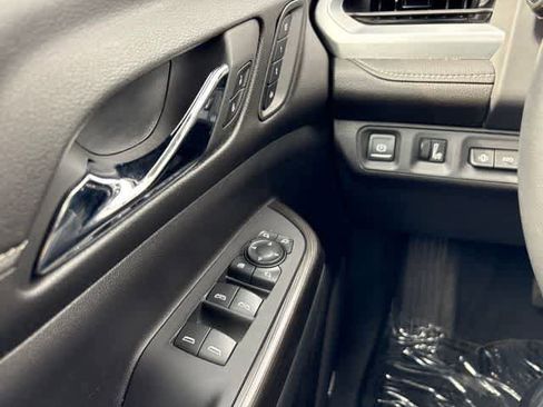 Used 2023 GMC Acadia SLT w/ Elevation Edition FWD image 24