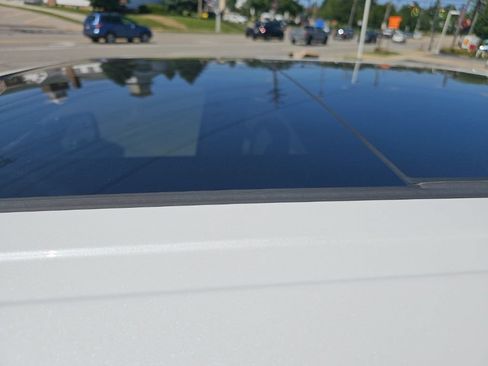 Used 2025 RAM 1500 Laramie AWD/4WD image 12