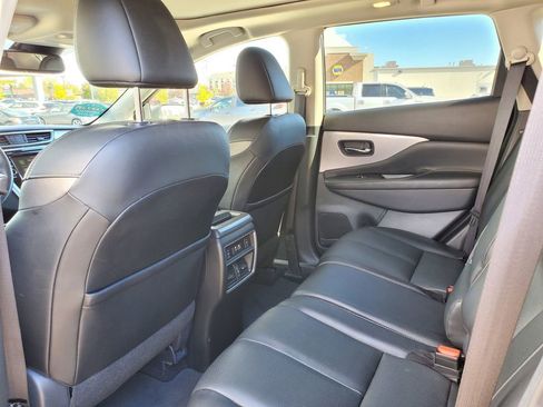 Used 2020 Nissan Murano SL w/ Moonroof Package image 11