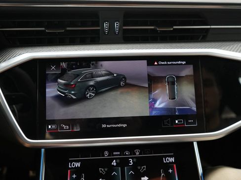 Used 2022 Audi RS 6 AWD/4WD image 96