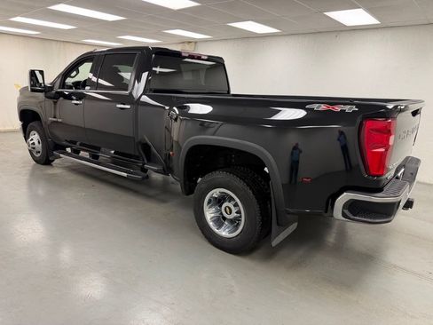Used 2022 Chevrolet Silverado 3500 LTZ w/ Gooseneck/5TH Wheel Package AWD/4WD image 3