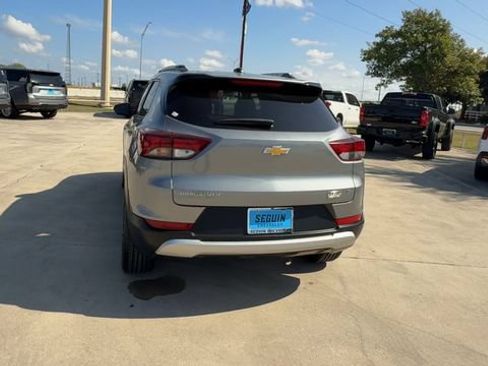 Used 2025 Chevrolet TrailBlazer LT FWD image 7
