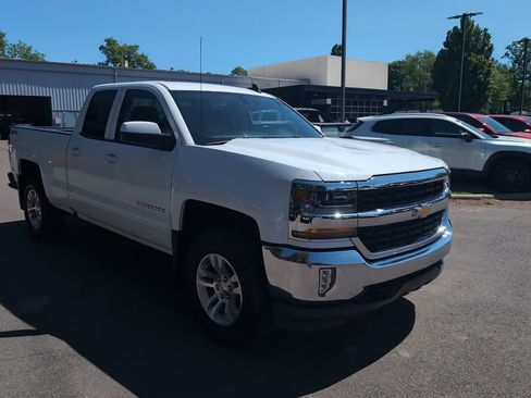 Used 2019 Chevrolet Silverado 1500 LT w/ All Star Edition AWD/4WD image 2