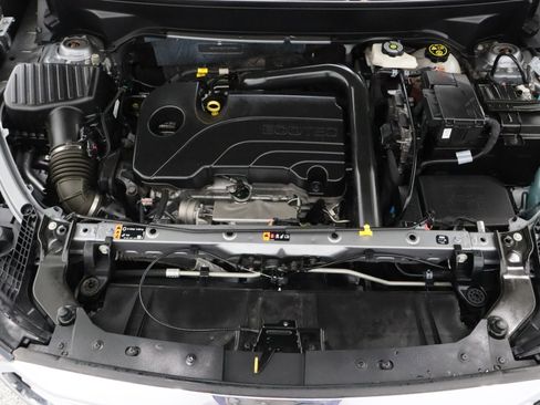 Used 2023 GMC Terrain SLT image 40