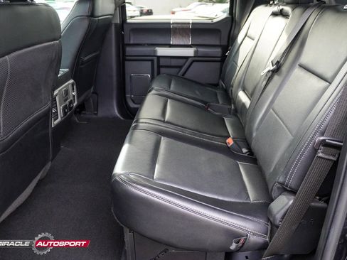 Used 2019 Ford F450 Lariat image 24