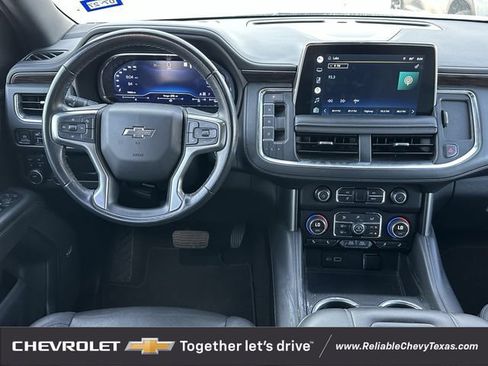 Used 2022 Chevrolet Suburban Z71 AWD/4WD image 12