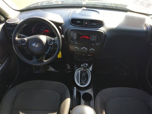 Used 2016 Kia Soul Base image 11