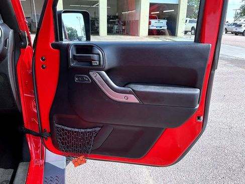 Used 2015 Jeep Wrangler Unlimited Sport w/ Quick Order Package 24S image 17