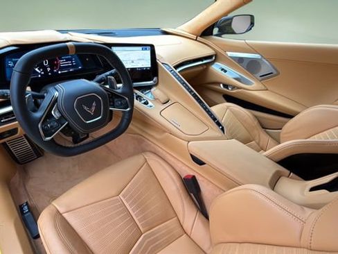 Used 2023 Chevrolet Corvette Stingray Premium Conv w/ Z51 Performance Package image 15