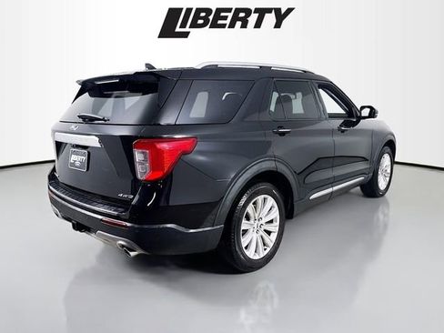 Certified 2022 Ford Explorer Limited w/ Equipment Group 301A image 7