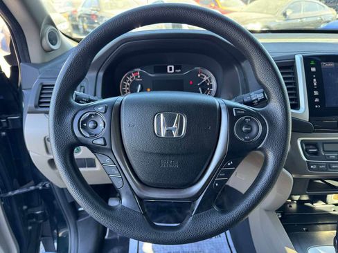 Used 2016 Honda Pilot EX image 11