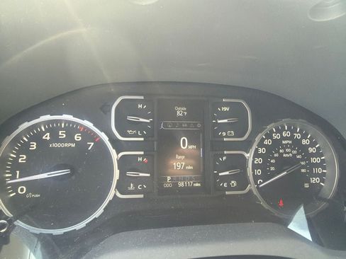 Used 2021 Toyota Tundra Limited AWD/4WD image 10