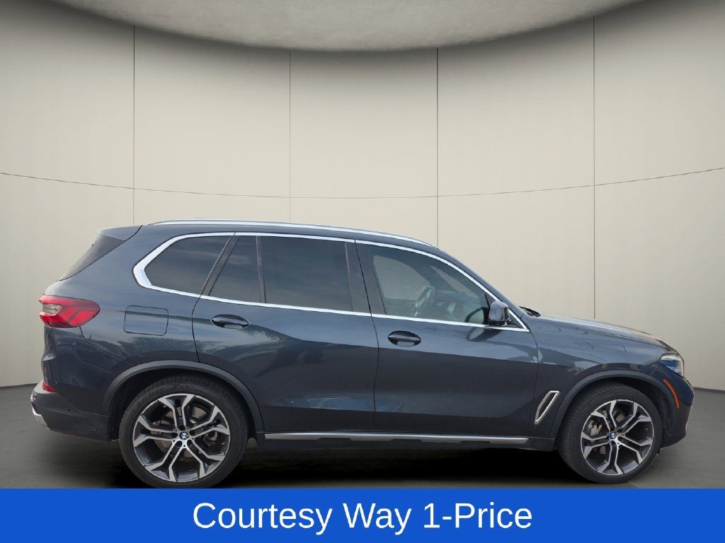Used 2022 BMW X5 sDrive40i w/ Premium Package RWD image 11