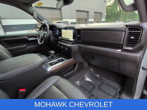 Used 2023 Chevrolet Silverado 1500 LT w/ Safety Package AWD/4WD image 29