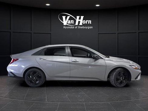 New 2026 Hyundai Elantra SEL Sport image 2