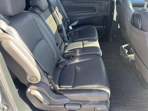 Used 2023 Honda Odyssey Touring image 31