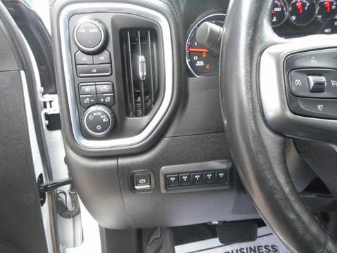 Used 2022 Chevrolet Silverado 3500 LT w/ Convenience Package image 11