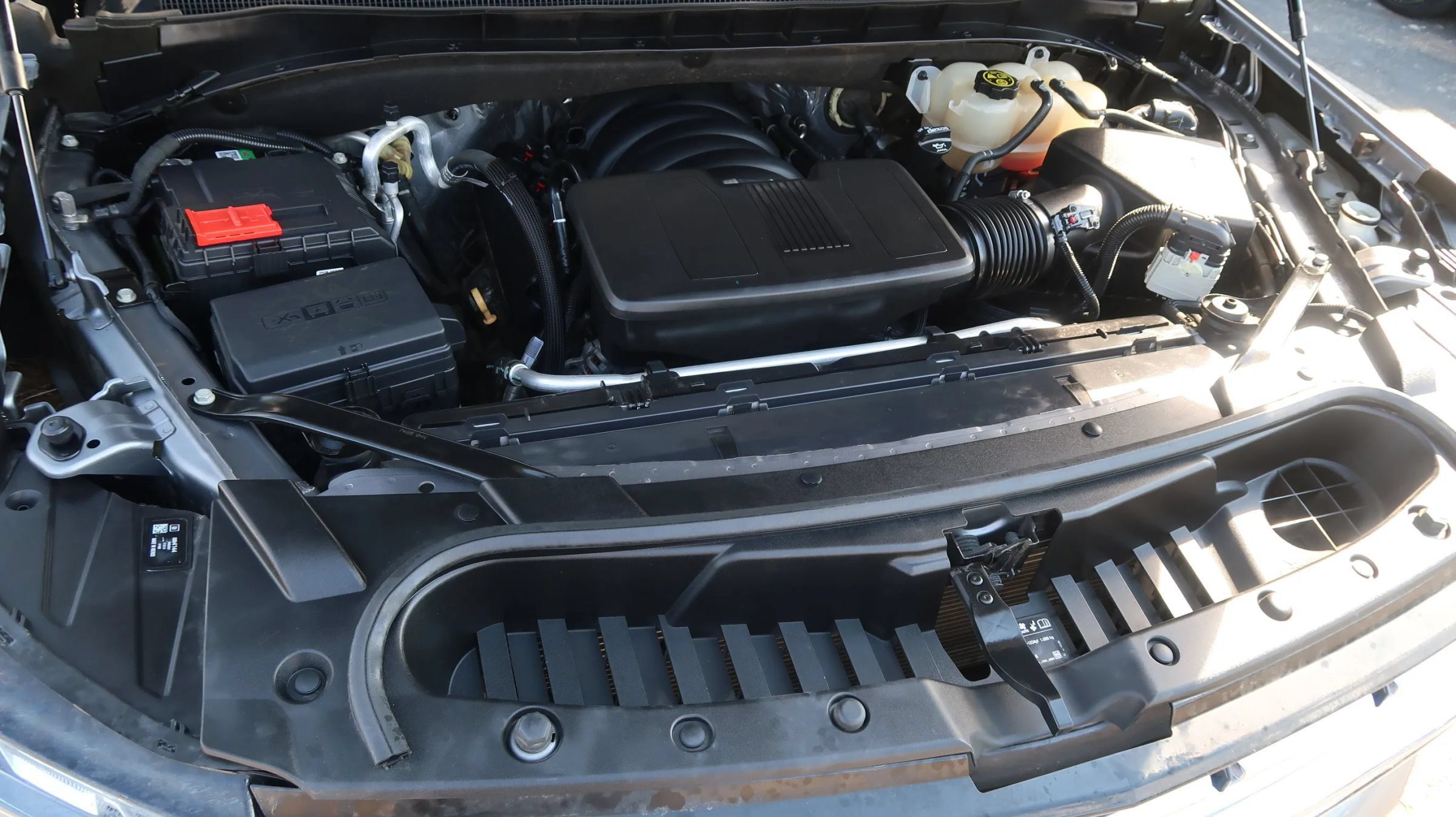 Used 2021 Chevrolet Suburban Premier w/ Premium Package RWD image 44