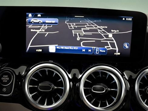 Used 2025 Mercedes-Benz GLA 250 image 26