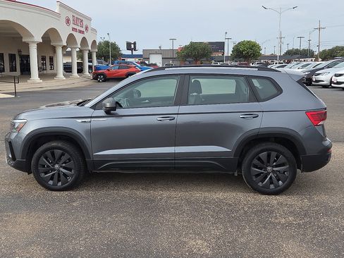 Used 2024 Volkswagen Taos S FWD image 2