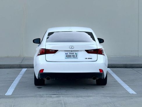 Used 2014 Lexus IS 250 w/ Navigation Package RWD image 6