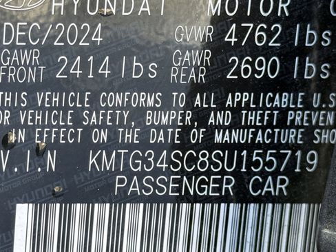 Used 2025 Genesis G70 2.5T image 51