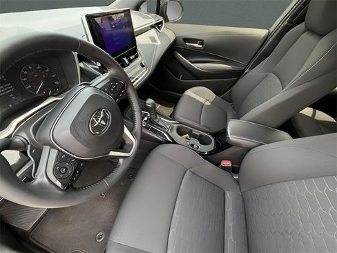 Certified 2024 Toyota Corolla SE image 9