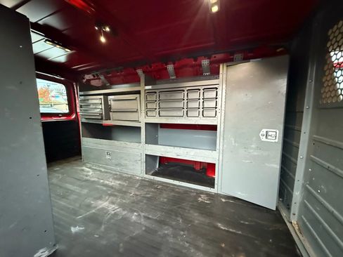 Used 2019 GMC Savana 2500 RWD image 11