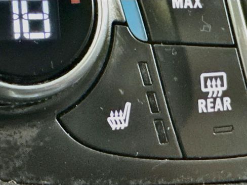 Used 2024 Chevrolet Equinox LT w/ LPO, Floor Liner Package AWD/4WD image 4