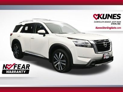Used 2024 Nissan Pathfinder Platinum w/ Cargo Package