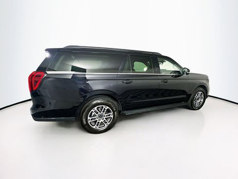 Used 2025 Ford Expedition Max Active RWD image 10