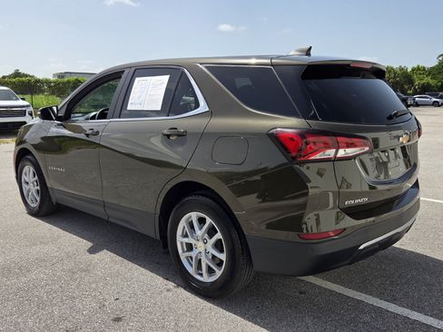 Used 2024 Chevrolet Equinox LT FWD image 3