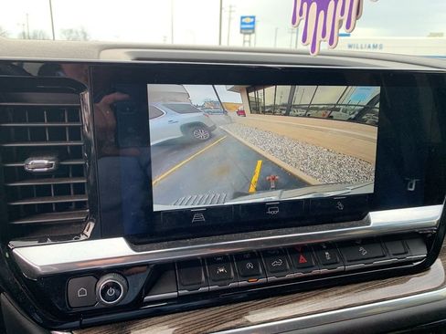 Used 2025 Chevrolet Silverado 1500 LT Trail Boss w/ Convenience Package II image 14