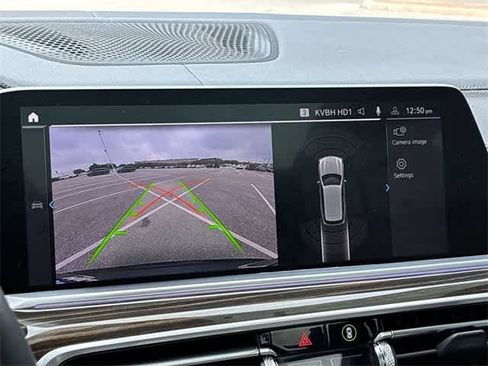 Used 2023 BMW X5 xDrive40i w/ Climate Comfort Package image 32